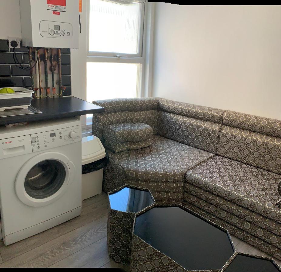 Beautiful Hoe Street First Floor One Bedroom Apartment B Walthamstow London Exterior foto
