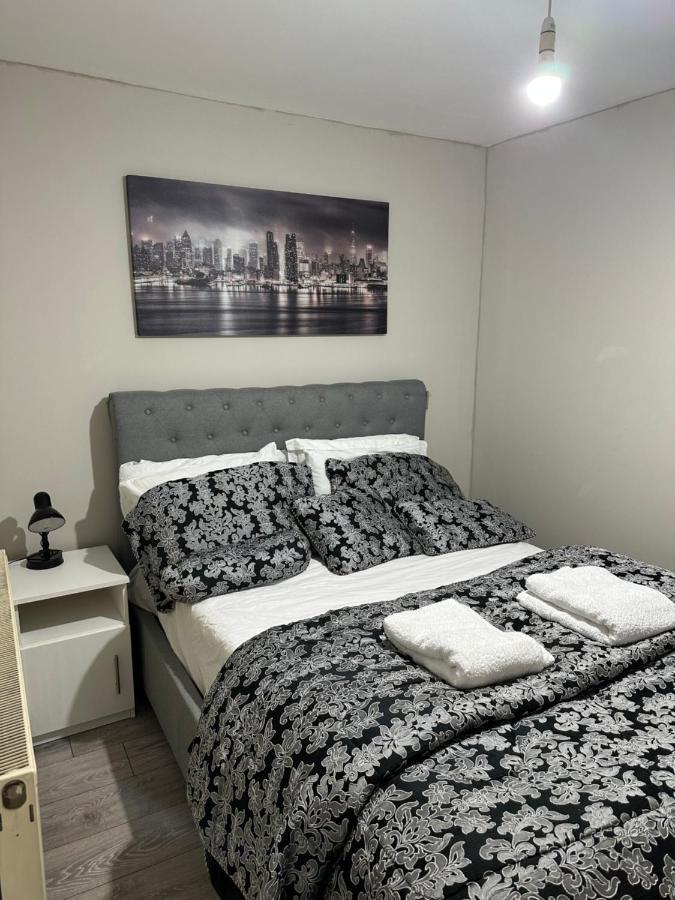 Beautiful Hoe Street First Floor One Bedroom Apartment B Walthamstow London Exterior foto